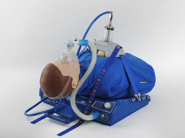 <a href=http://www.qh357.cn/news_article?news_id=174>心肺復蘇機</a>